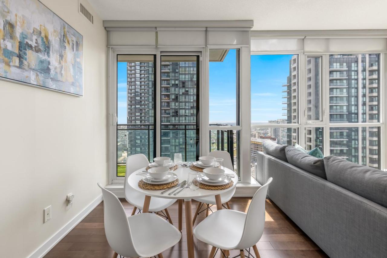 Ultra Luxurious 2.5 Bedroom 2 Full Bathroom 1 Parking Condo Near Sq1 Striking Views Миссиссага Экстерьер фото